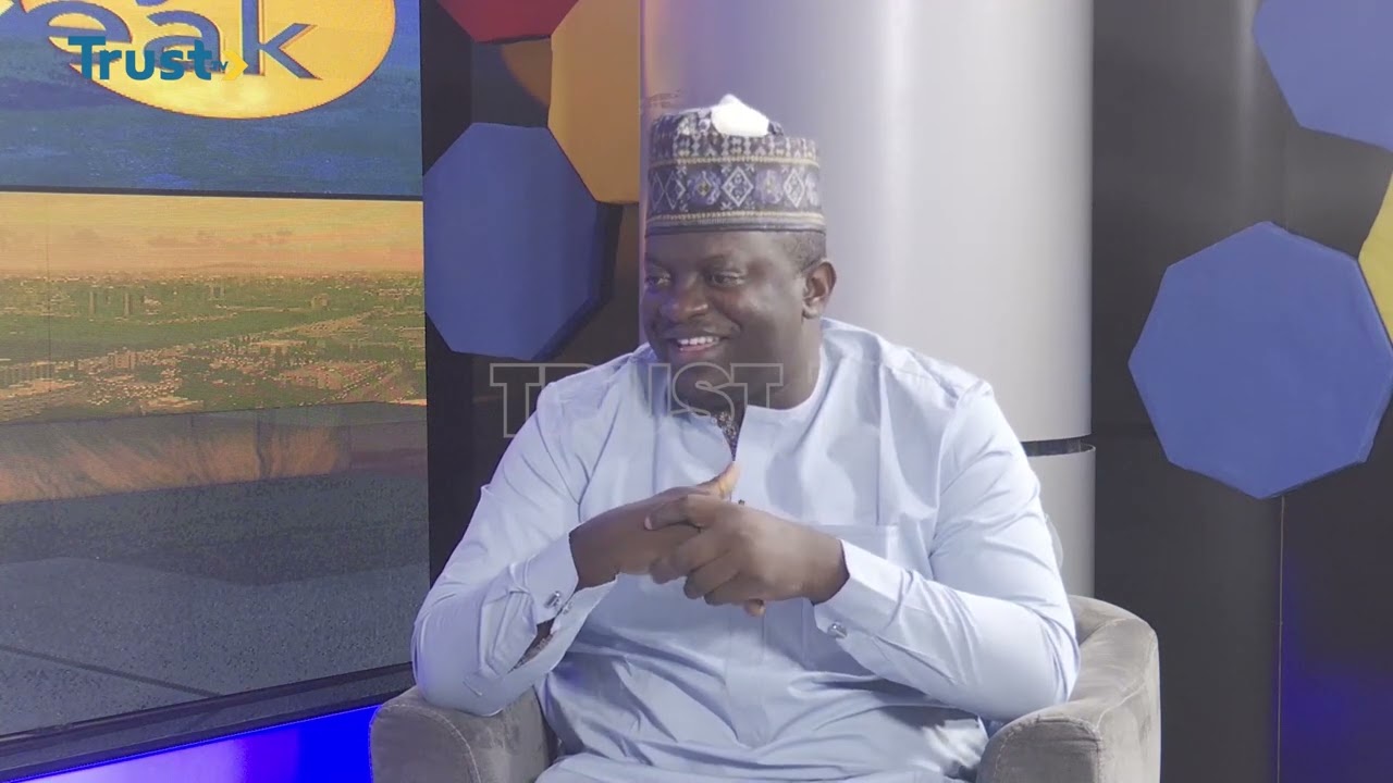 NEWSPAPER REVIEW ON DAYBREAK SHOW