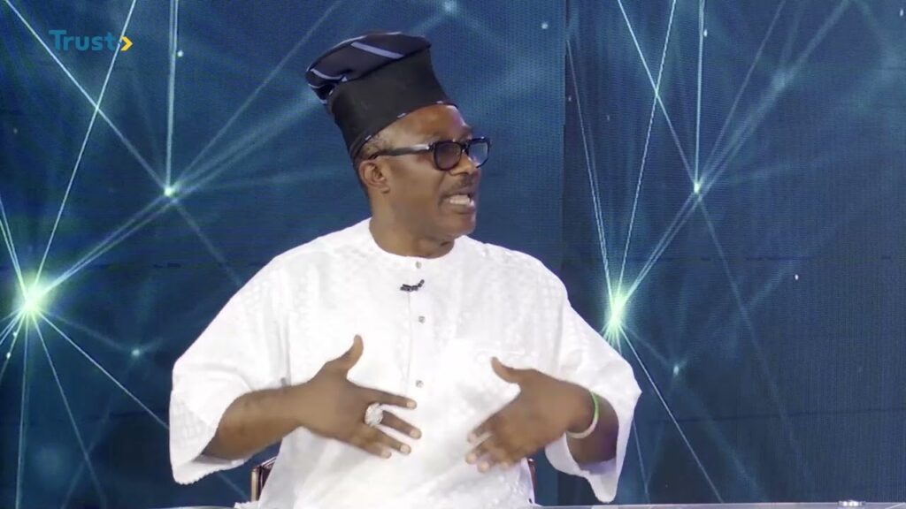 DAILY POLITICS: FUEL SUBSIDY; Government Earmarks 800 Million Dollar As Palliative For Nigerians