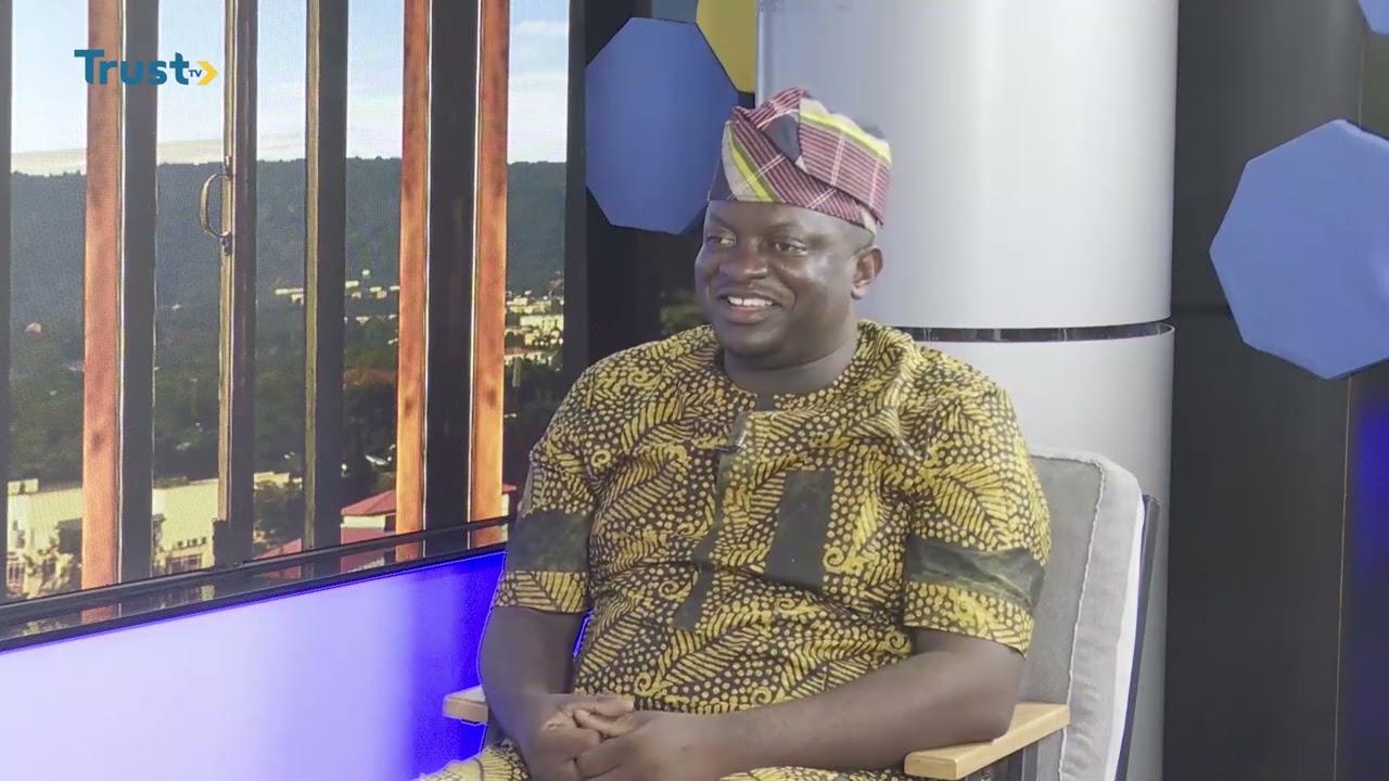 NEWSPAPER REVIEW ON DAYBREAK SHOW