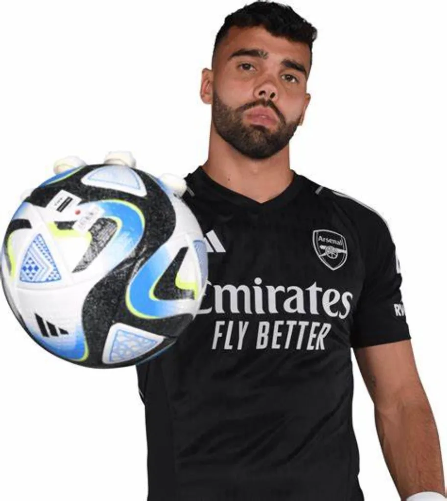 David Raya Joins Arsenal on a Permanent Deal.