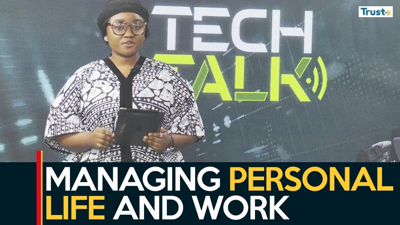Managing a personal and work life in the digital age 