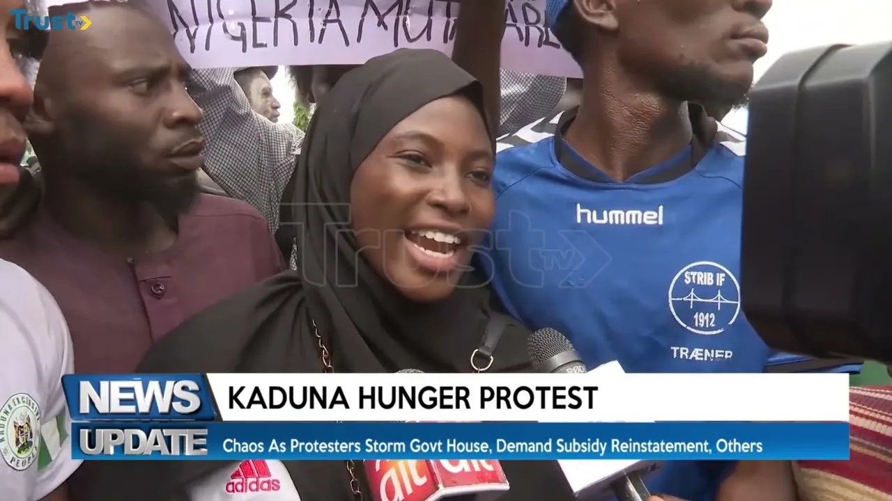 Kaduna Hunger Protest: Chaos as protesters storm Govt House, demand subsidy reinstatement and others