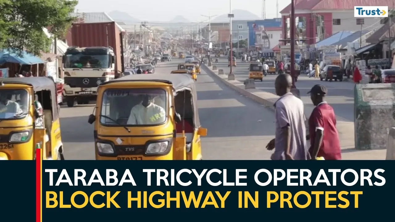 Alleged Police Extortion: Taraba tricycle operators block Jalingo highway in protest