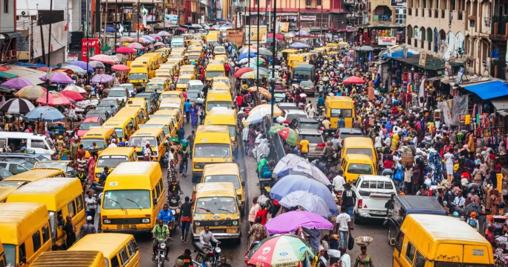 Lagos Sees Daily Influx of 6,000 People, Only Half Leave