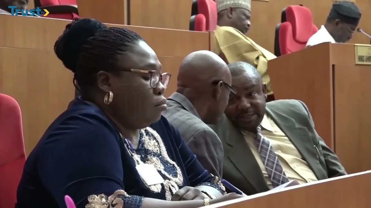 Senate advances bill to end exportation of raw materials
