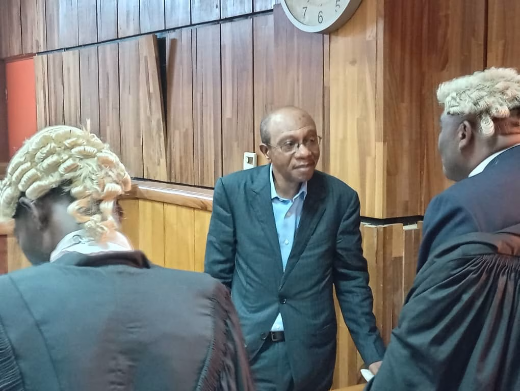 Court Grants Emefiele ₦2bn Bail