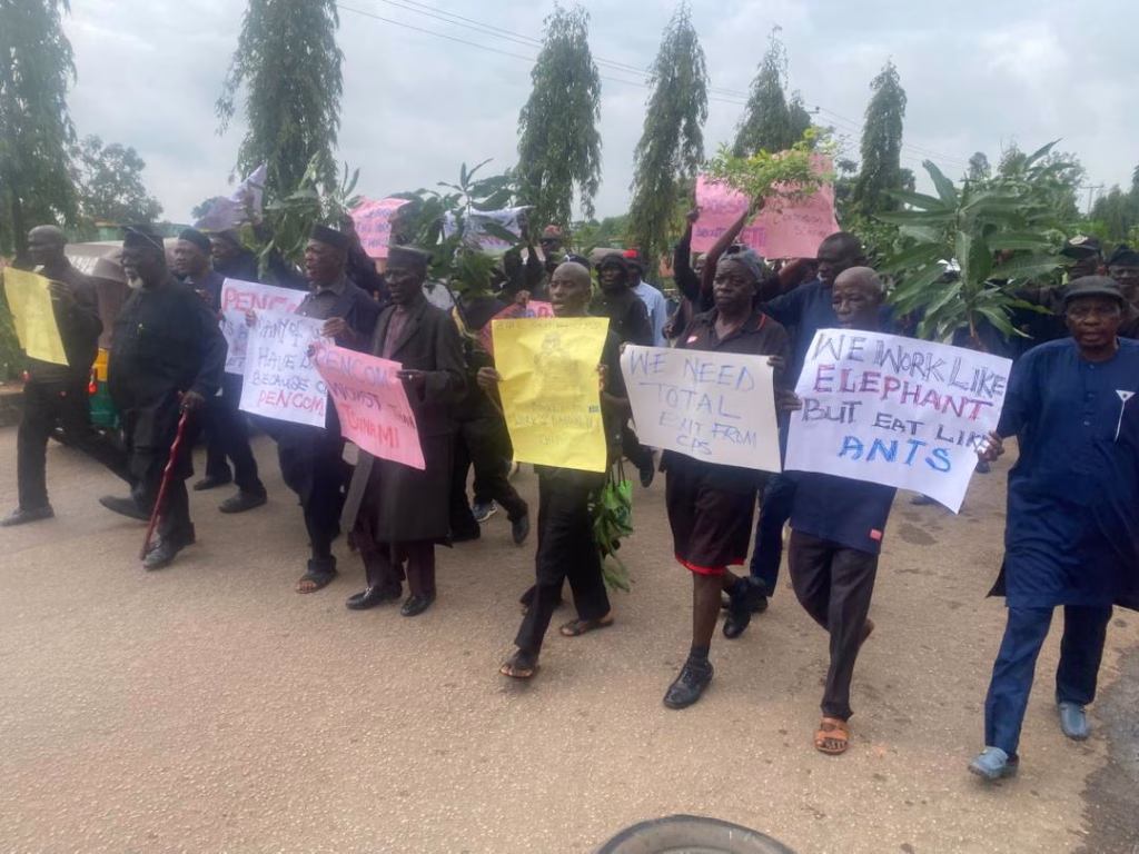 Retired Police Officers Protest in Jos, Say They’ve Been Abandoned