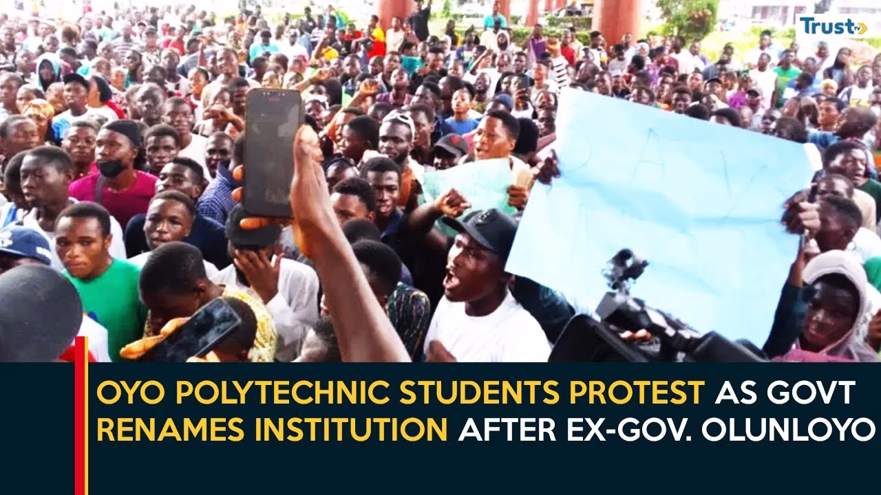 Oyo polytechnic students protest as govt renames institution after ex-governor Olunloyo
