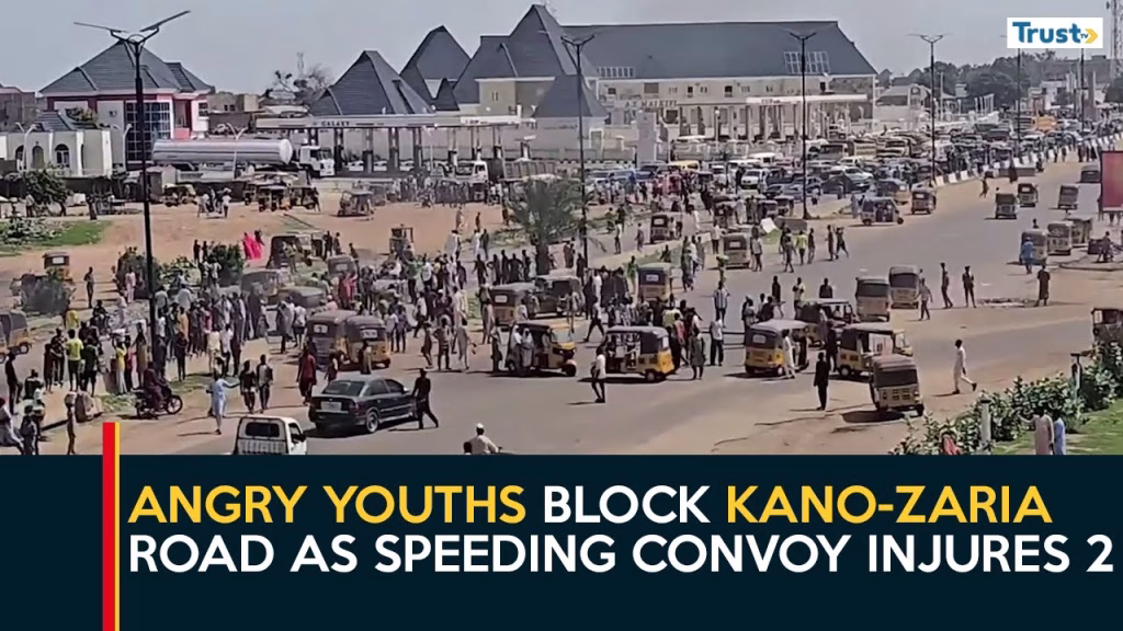 Angry youths block Kano-Zaria road as speeding convoy injures 2