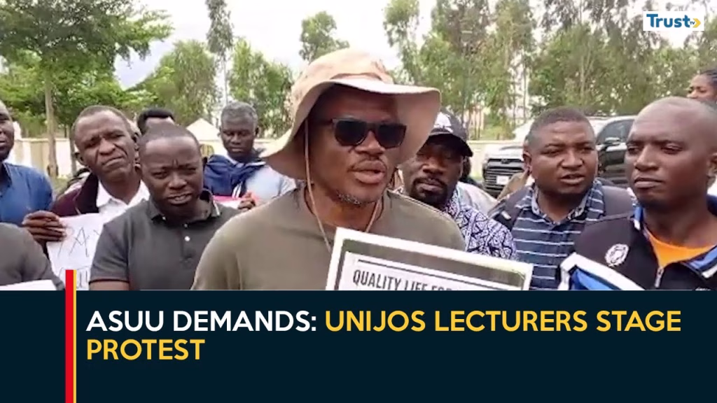 ASUU Demands: UNIJOS lecturers stage protest, urge FG to act fast