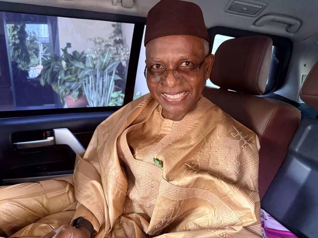 Protest as El-Rufai arrives EFCC Headquarters